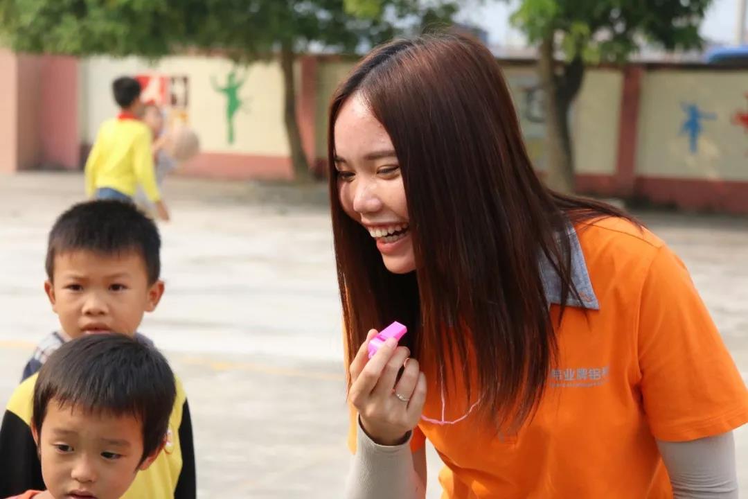 2018第十五届中国地产金厦奖揭晓，，，，，，，广东凯时集团抱双归